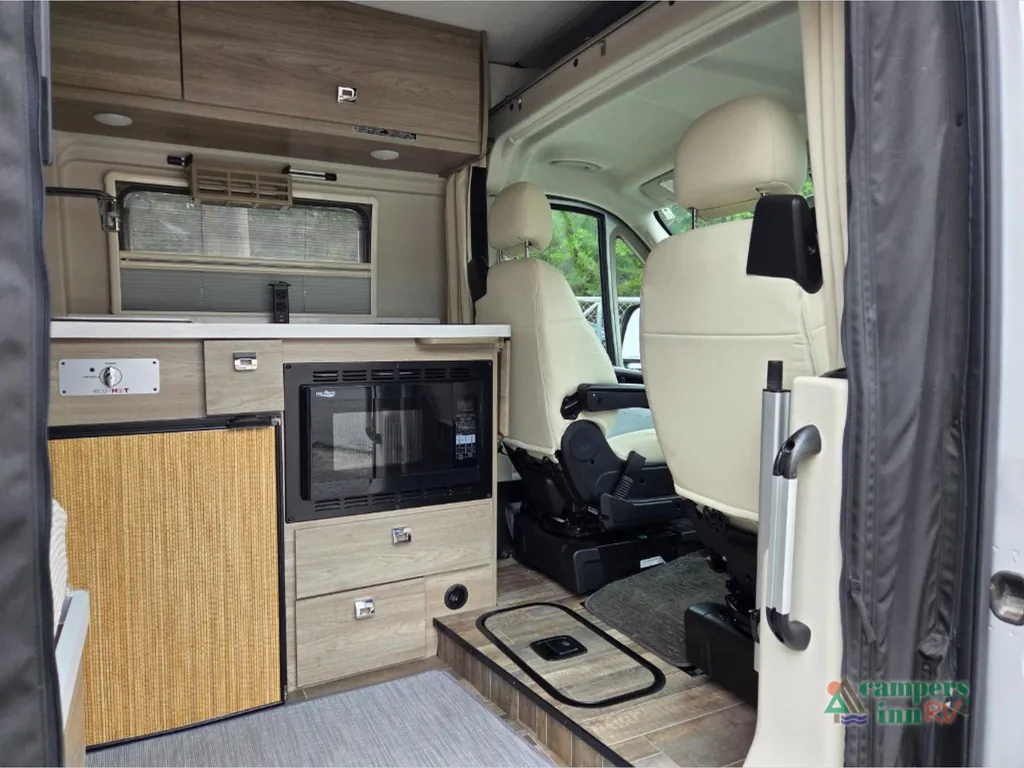 2022 Winnebago Travato 59KL, Photos photo 15
