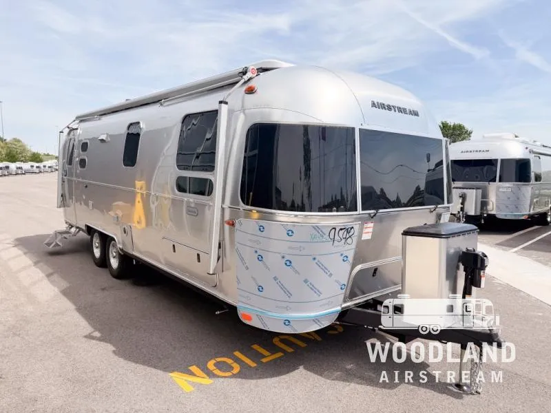 2026 Airstream Globetrotter 27FB - Photo 2