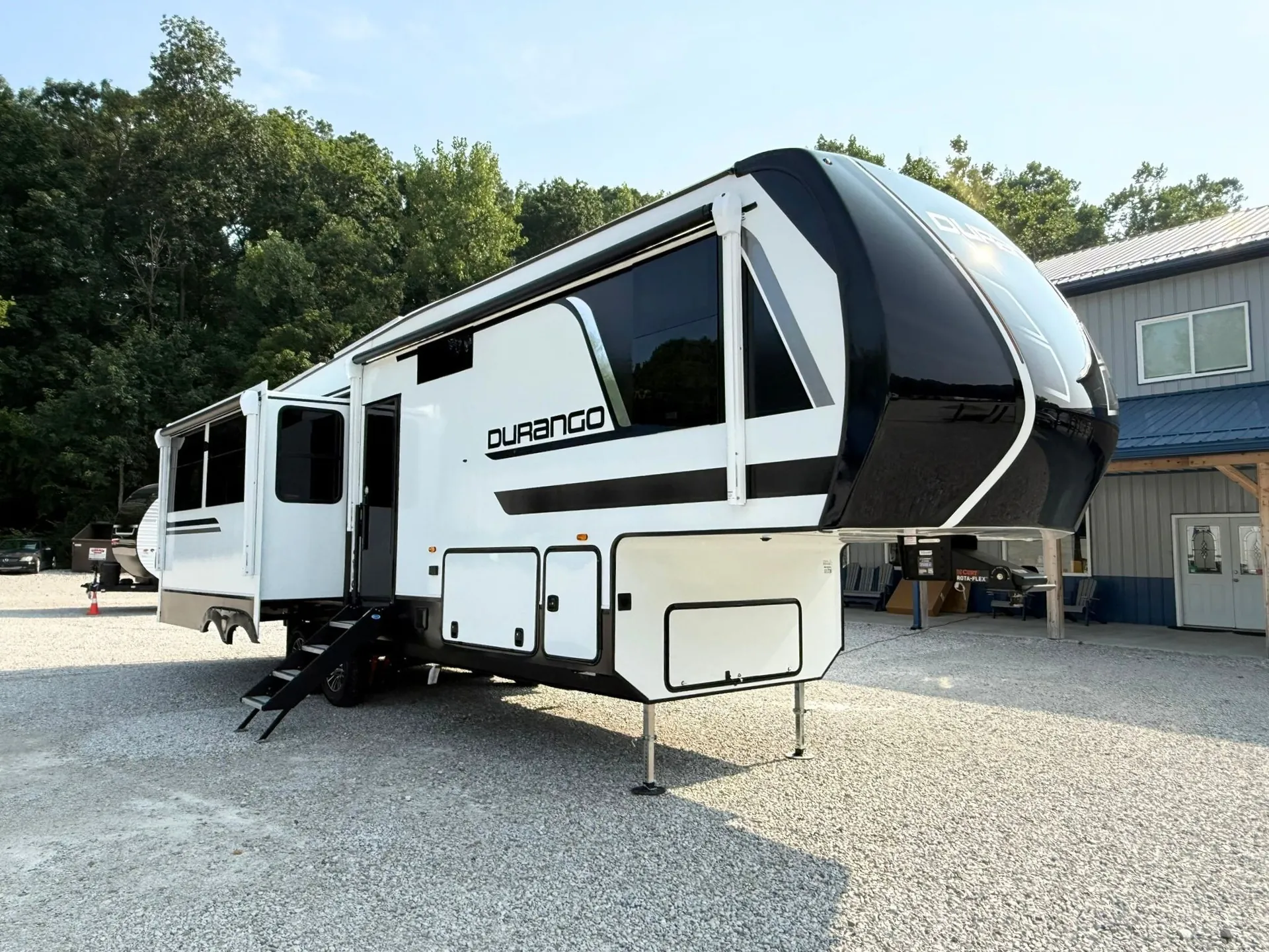 2027 K-Z Durango D301RLT - Photo 4