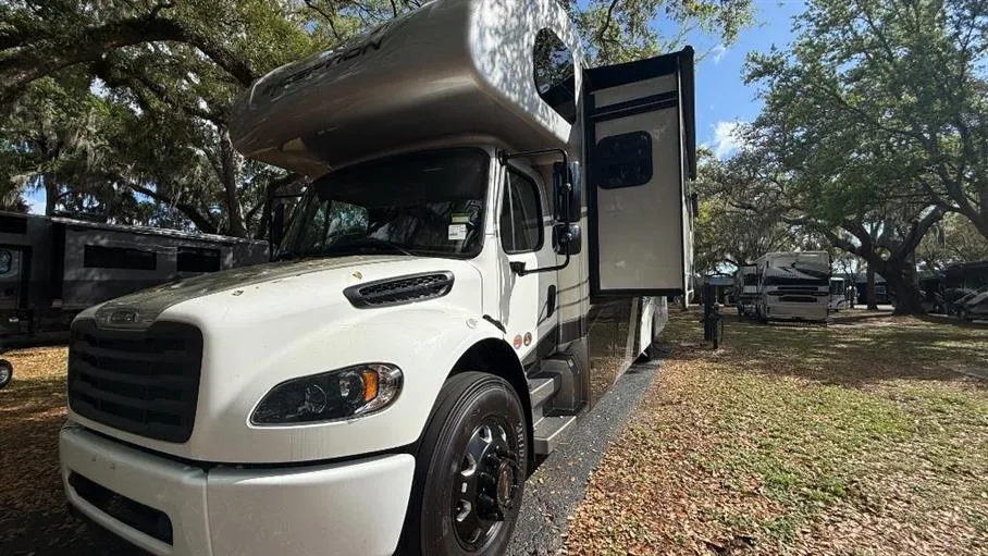 2026 Thor Motor Coach Inception 38DX - Photo 4