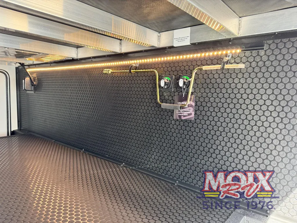 2026 Brinkley Model Z 3515, Photos photo 11