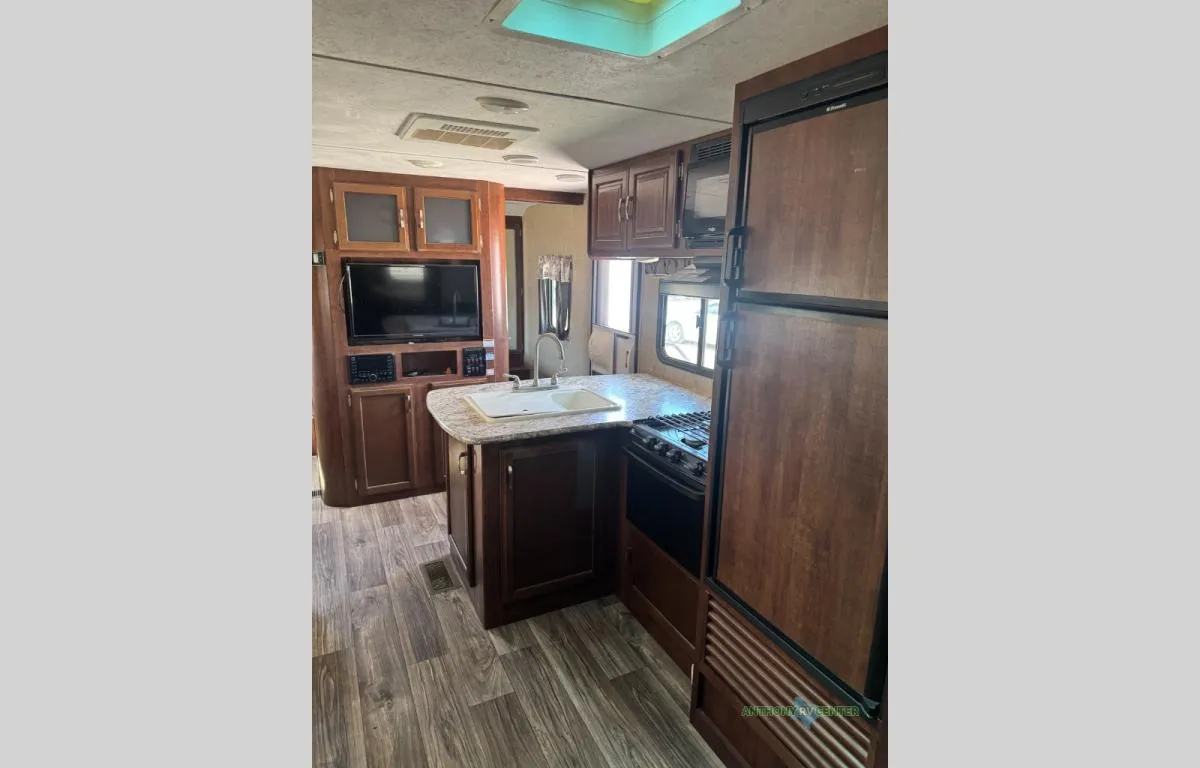 2017 Keystone RV Passport Used    2400BHWE Grand Touring - Photo 3