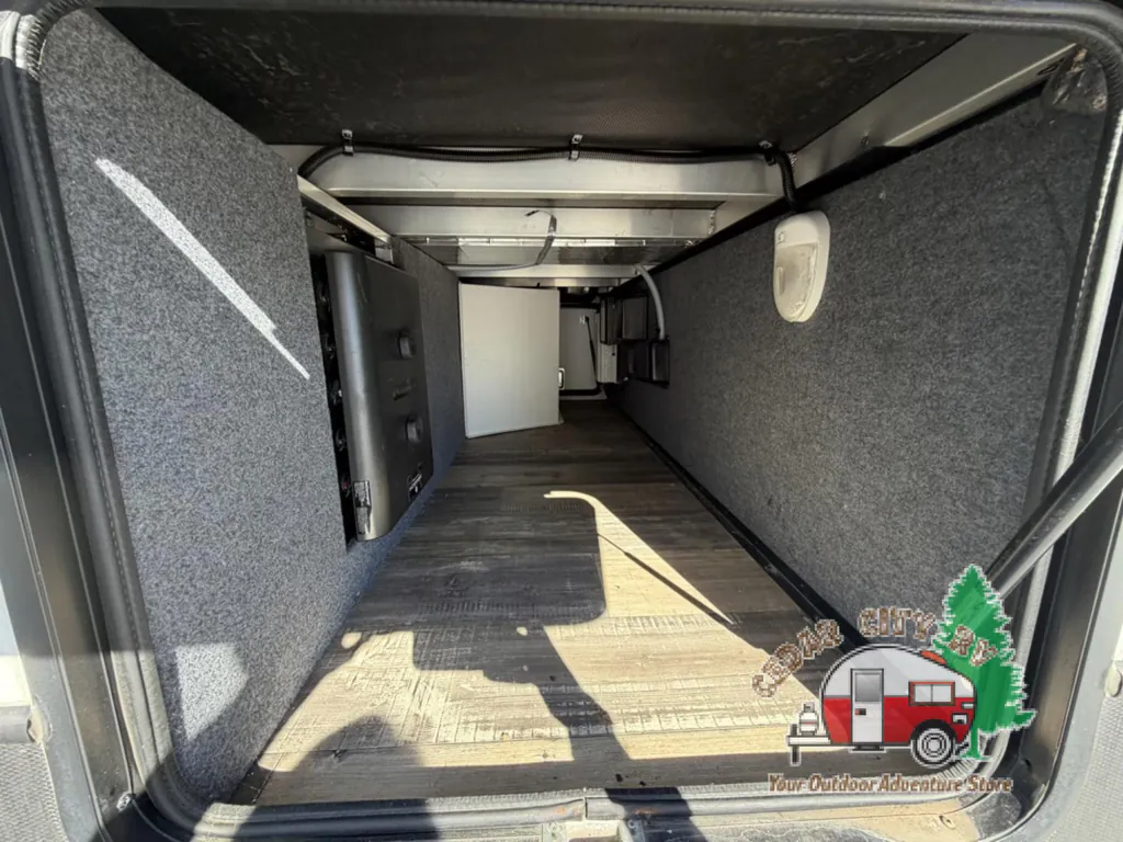 2021 Keystone Raptor 351, Photos photo 16