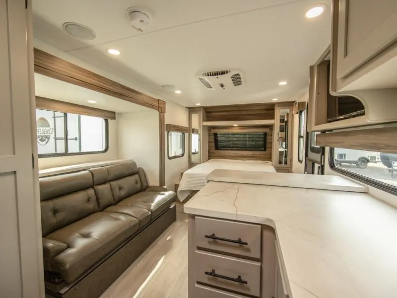 2027 KZ Confluence New    22BH Headwaters Edition - Photo 4