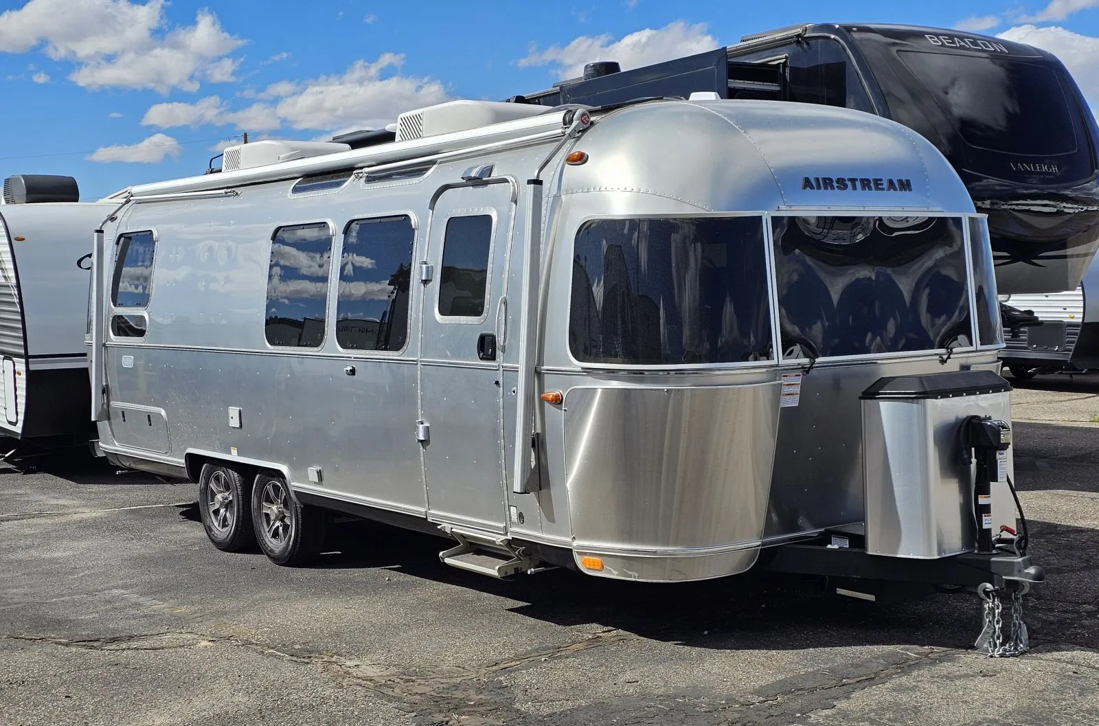 2025 Airstream Pottery Barn 28RB - Photo 2