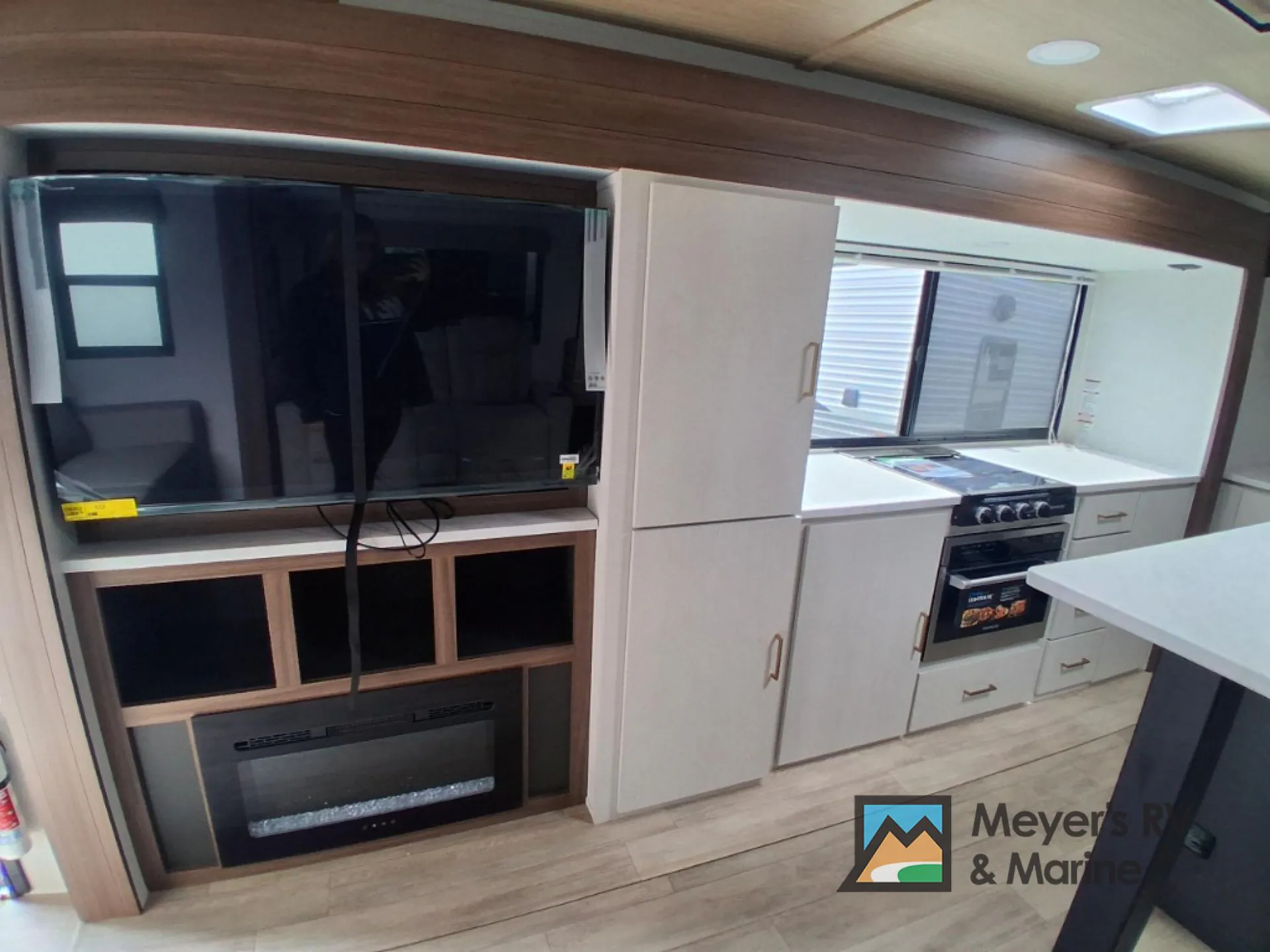2026 Forest River Vibe 3400XL — Photo 7