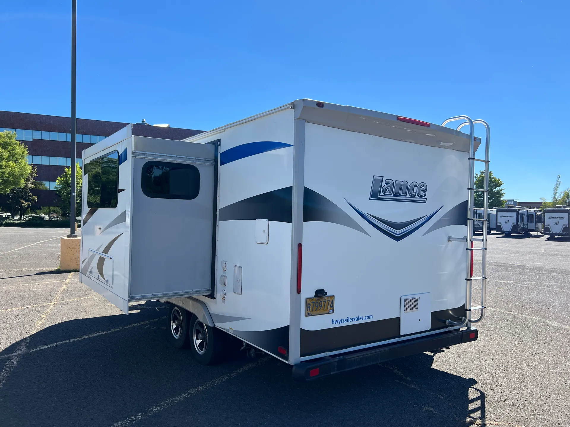 2017 Lance TT 1685 - Photo 3