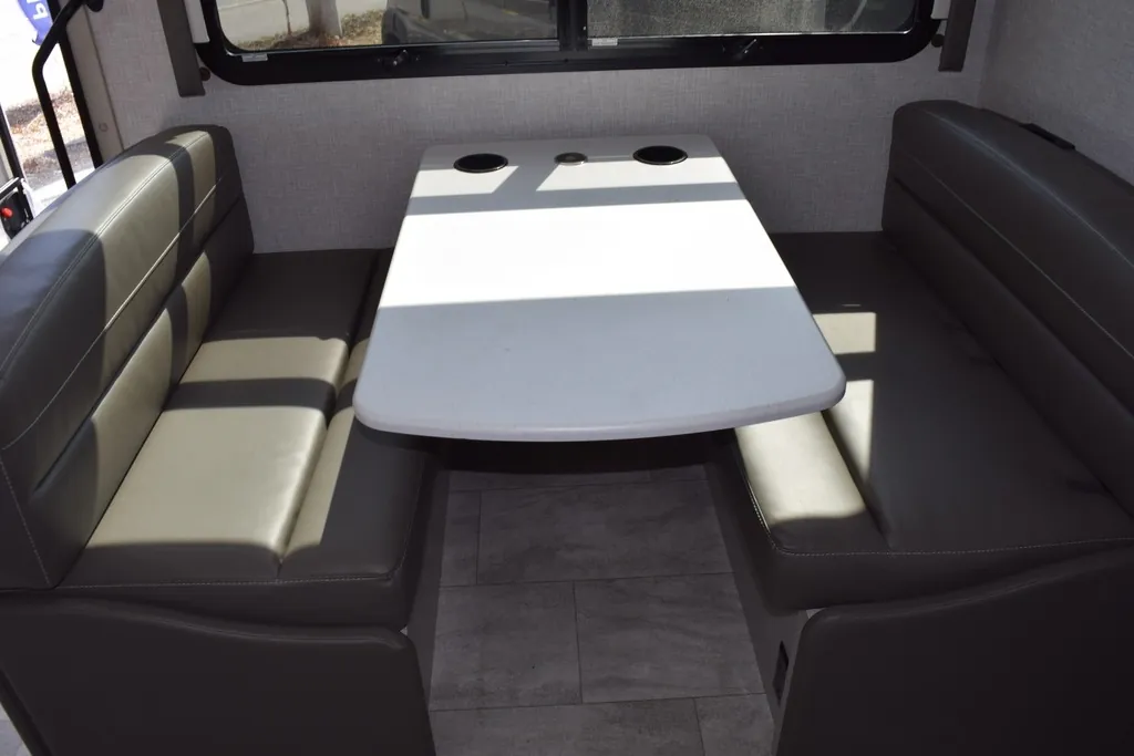 2025 Thor Motor Coach Windsport 29L, Photos photo 12
