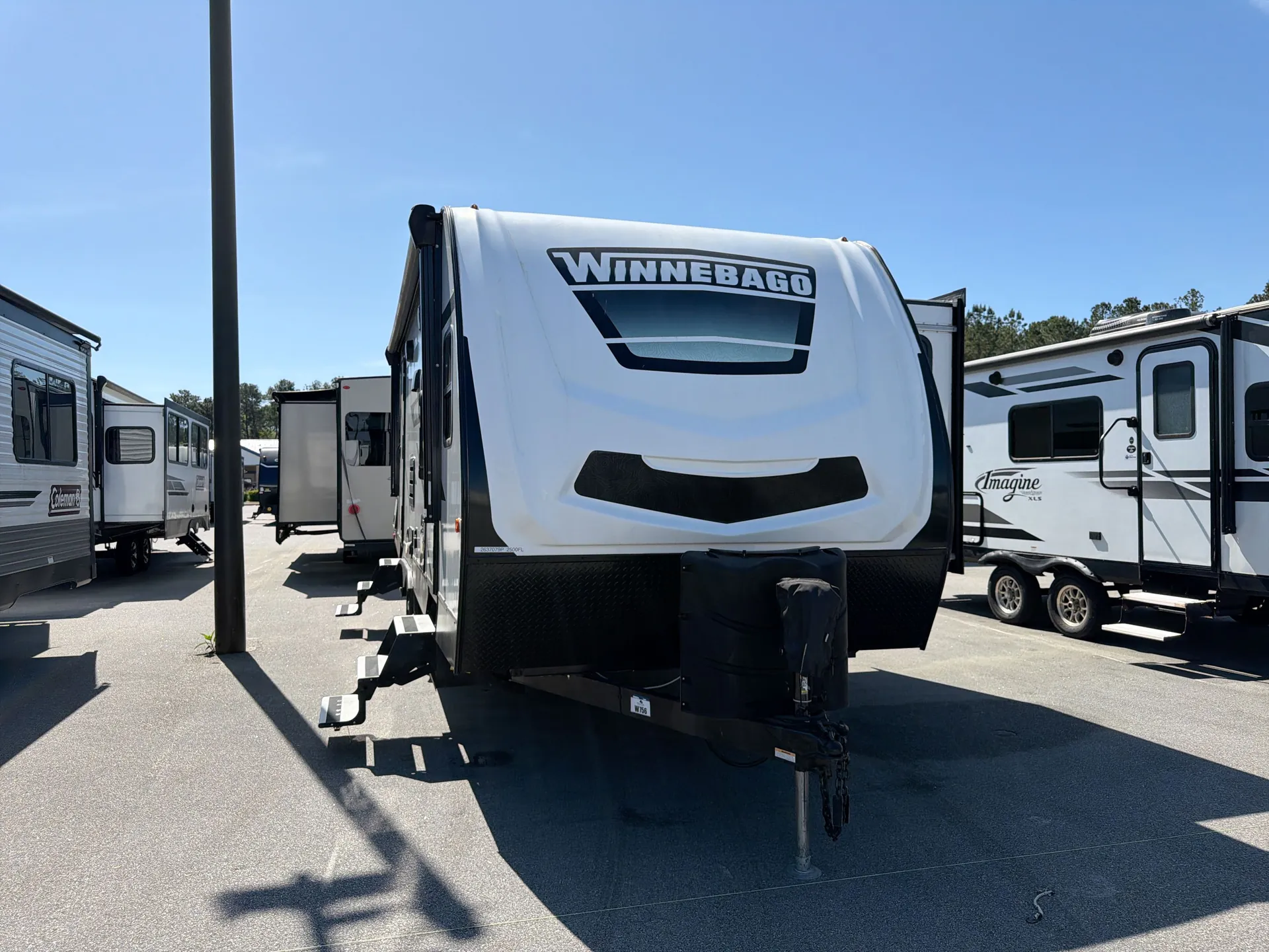 2023 Winnebago Minnie 2500FL - Photo 2