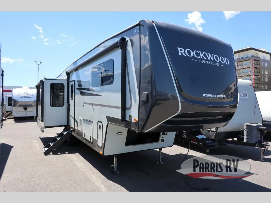 2027 Forest River Rockwood Signature 361RL - Photo 2