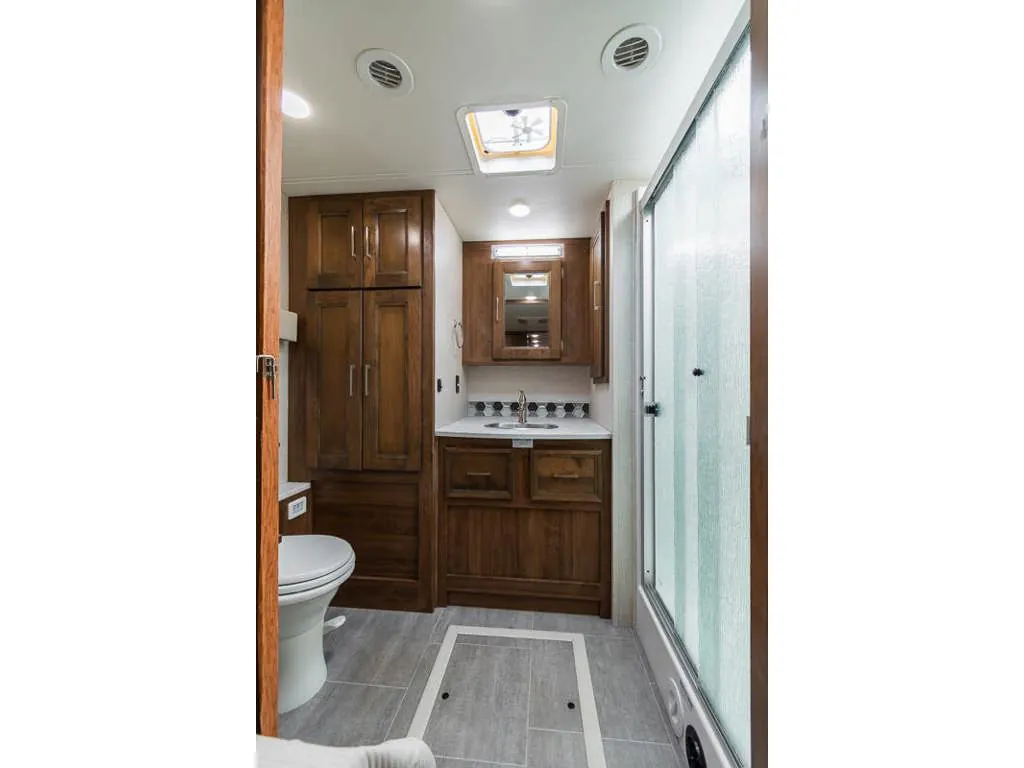 2021 Coachmen Sportscoach SRS 365RB, Photos photo 31