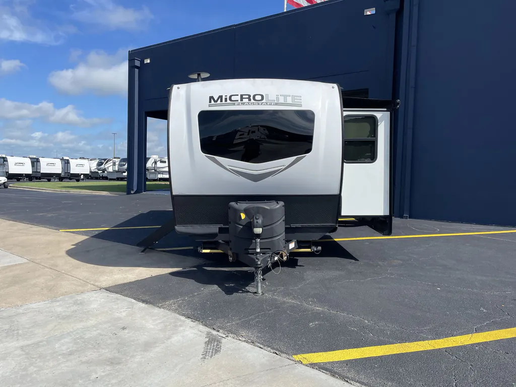 2023 Forest River Flagstaff Micro Lite 25FKS, Photos photo 3