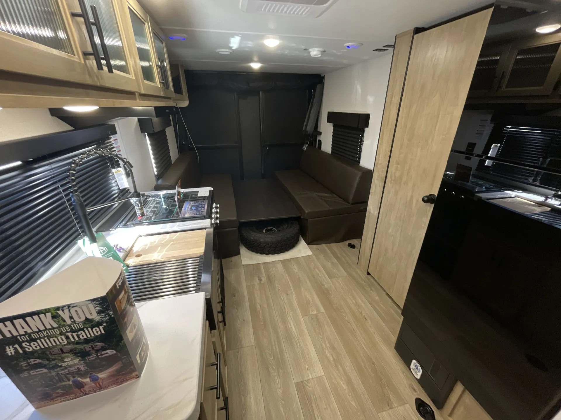 2027 Forest River Cherokee Grey Wolf 22RR — living area main
