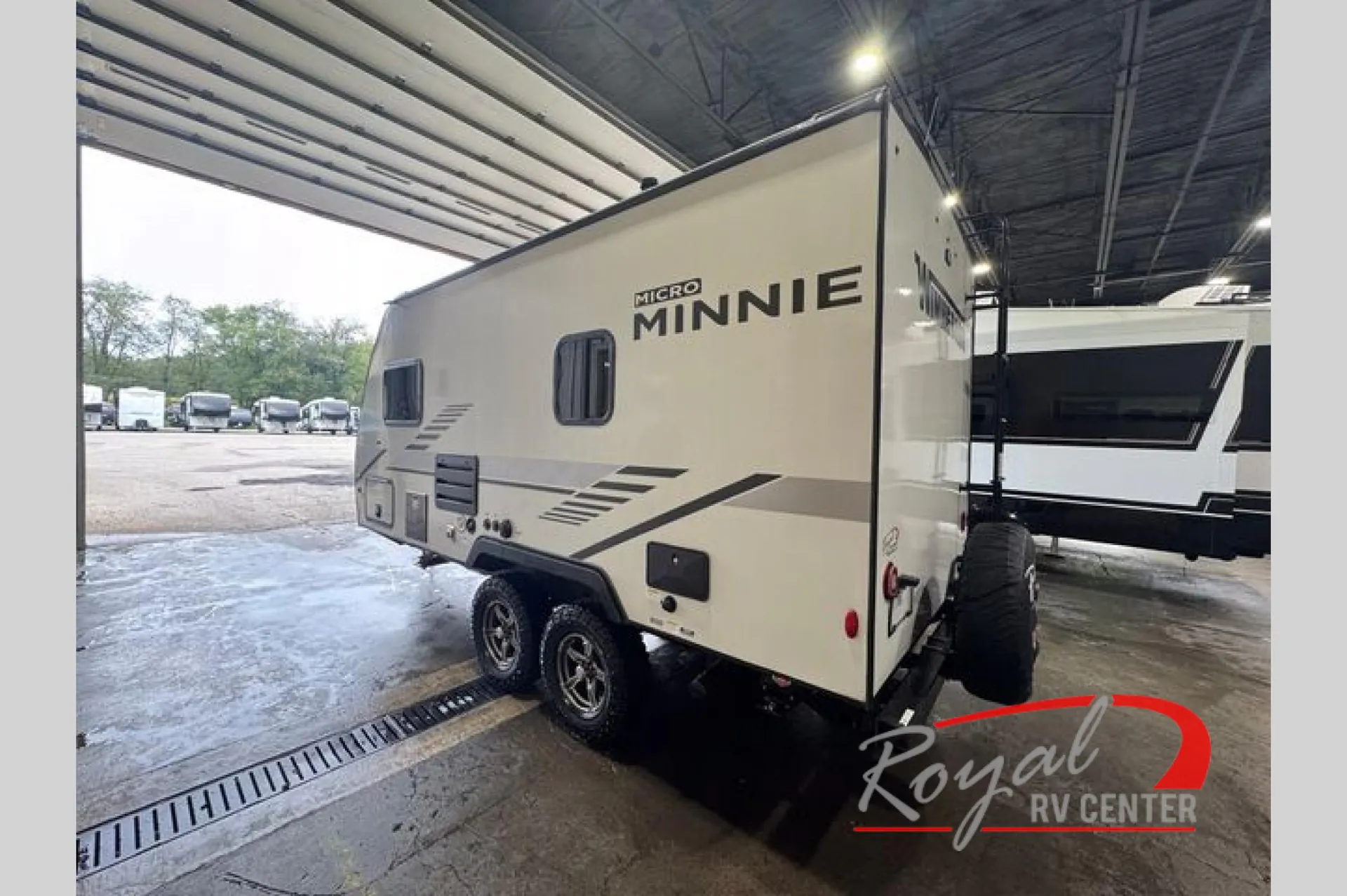 2022 Winnebago Micro Minnie 1708FB - Photo 4
