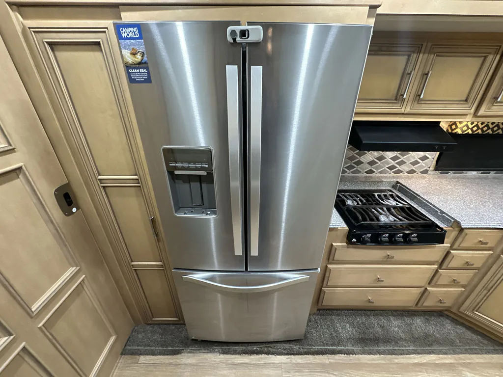 2017 Newmar Canyon Star 3923, Photos photo 6