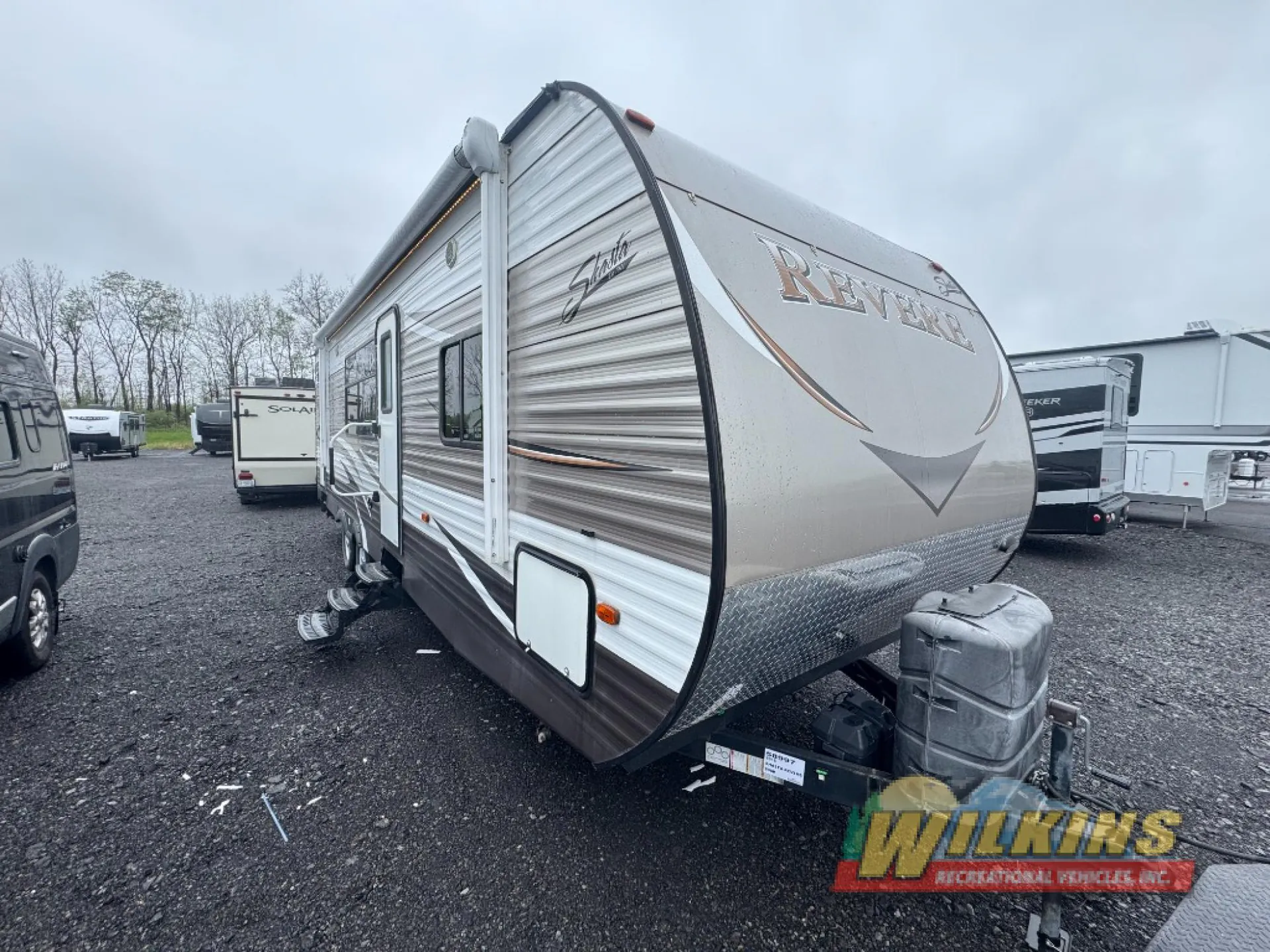 2016 Shasta Revere 29SK - Photo 2