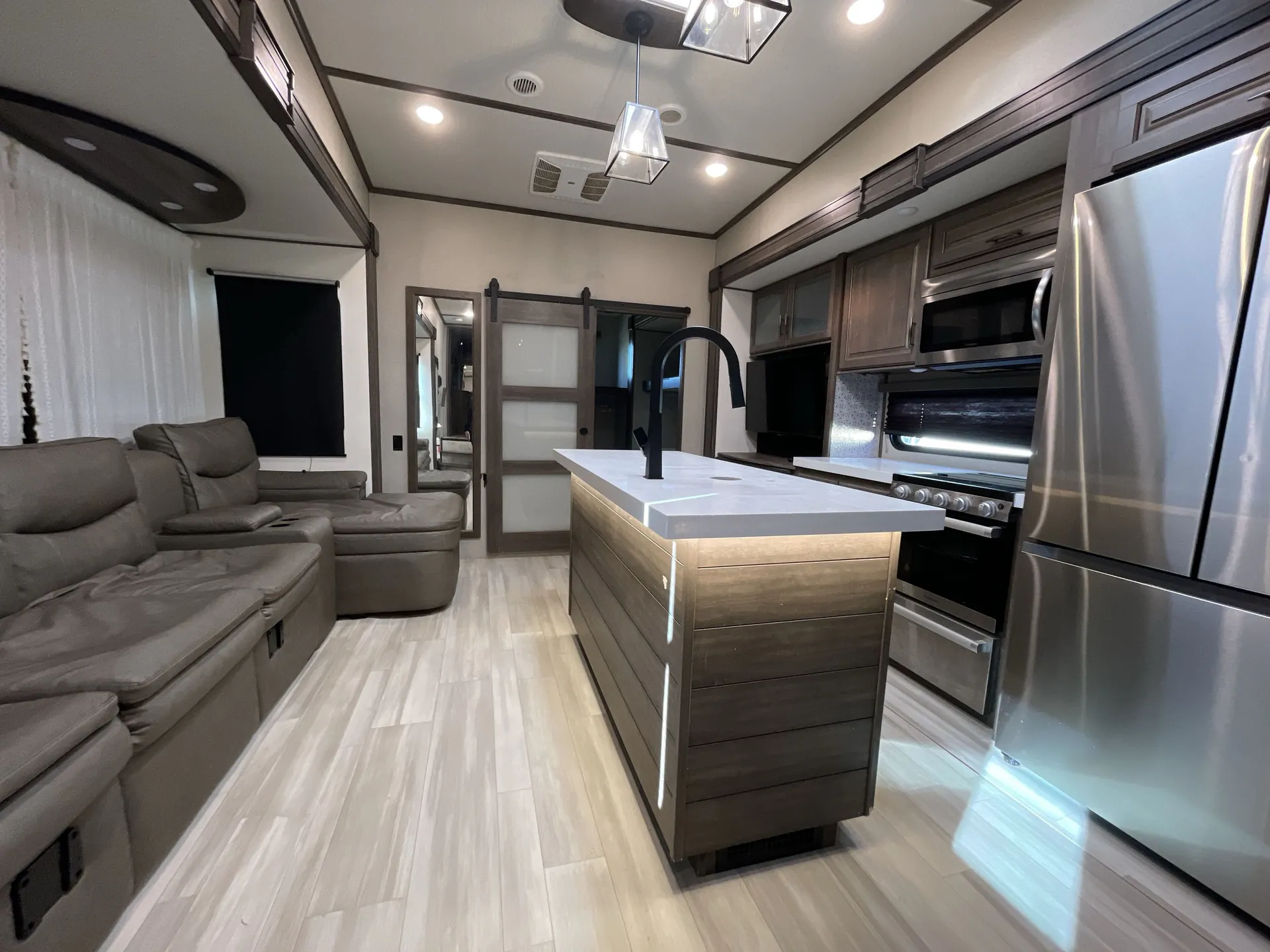 2022 Grand Design Solitude S-Class 3740BH-R — living area main