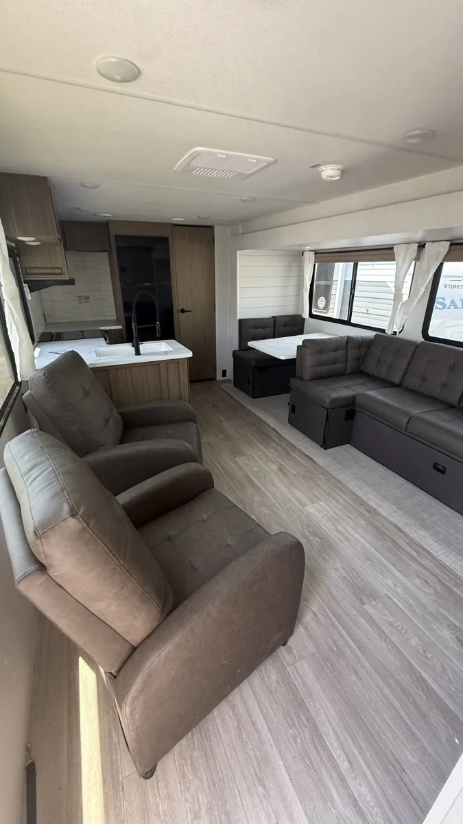 2027 Forest River Salem 27RK — Photo 6