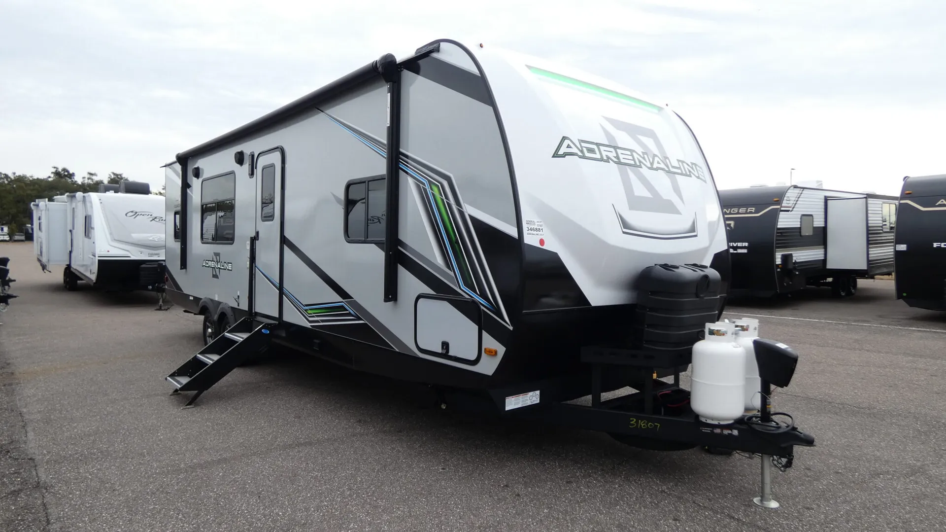 2026 Coachmen Adrenaline 27LT - Photo 2