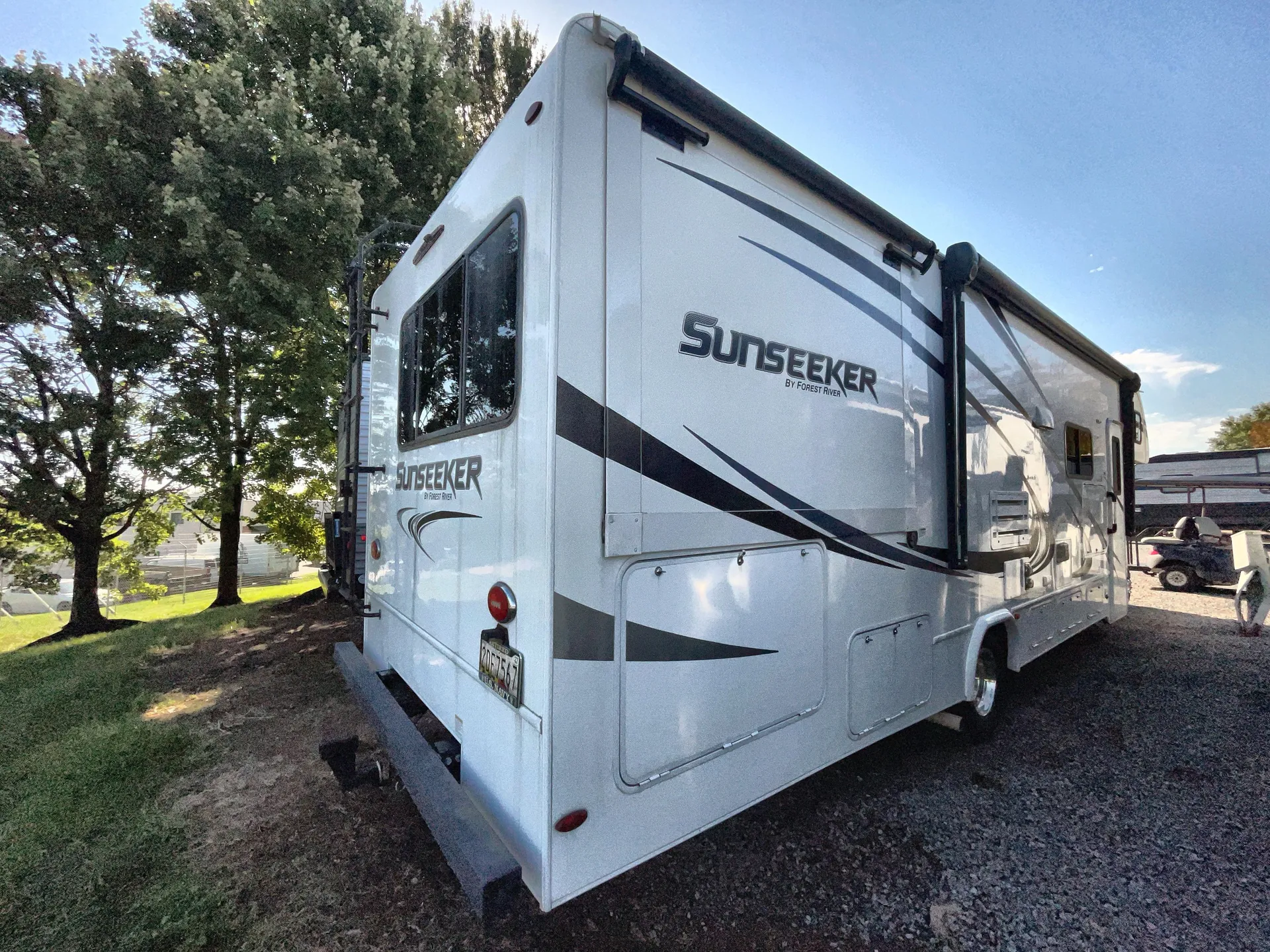 2018 Forest River Sunseeker 3010DS — campside