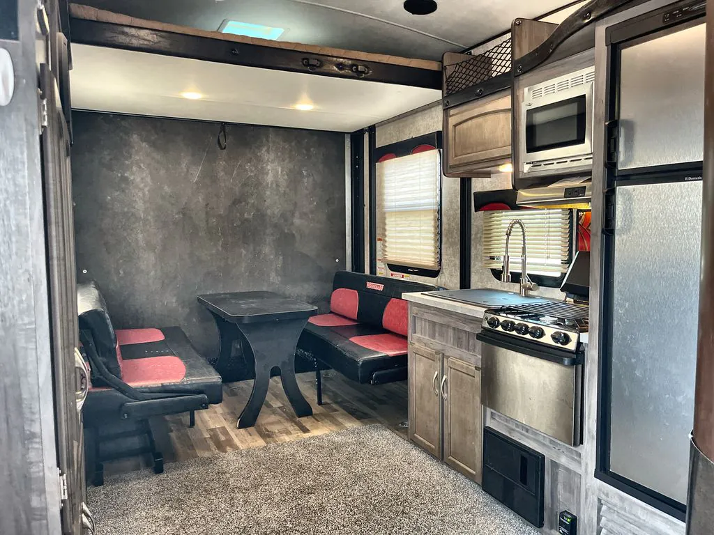 2016 Winnebago Spyder 24FQ - Photo 4