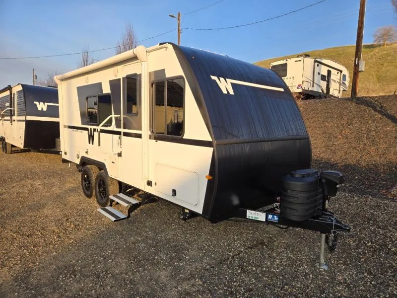 2026 Winnebago Micro Minnie 2108DS - Photo 2