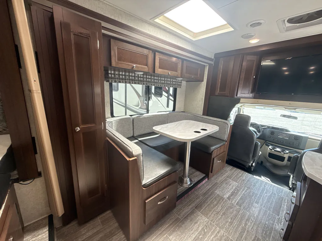 2019 Forest River Sunseeker 2440DS, Photos photo 10