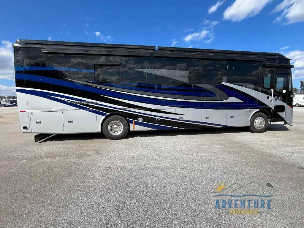 2026 Tiffin Phaeton 40 IH - Photo 3