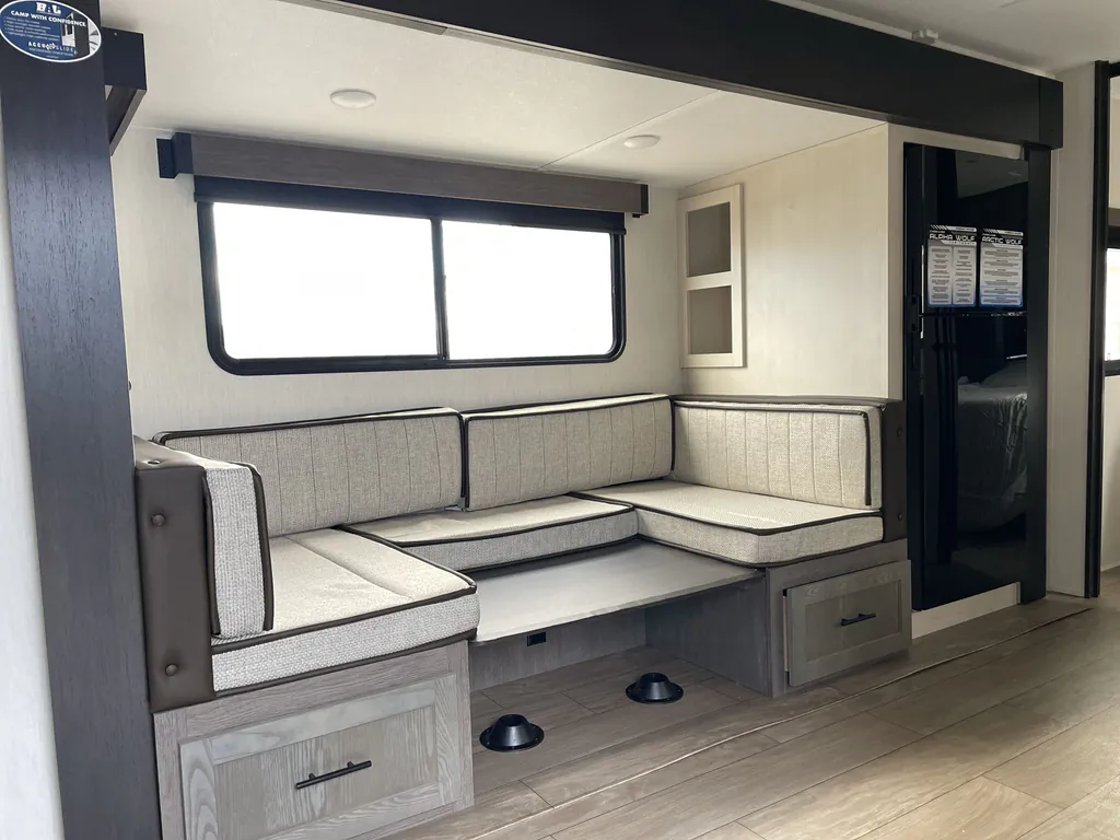 2026 Forest River Alpha Wolf 24TRUNK, Photos photo 8