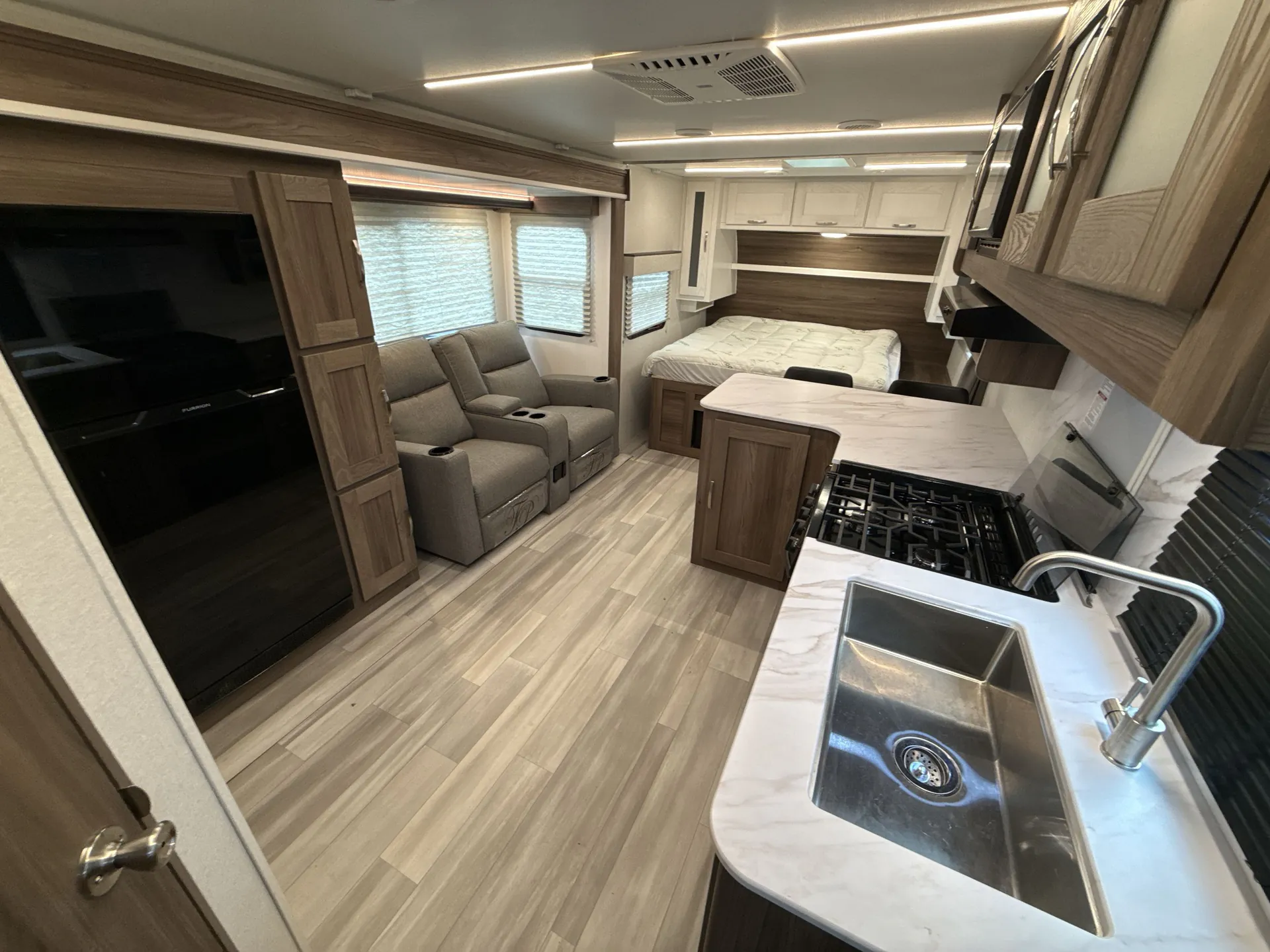 2025 Cruiser RV MPG 2400PD — living area main