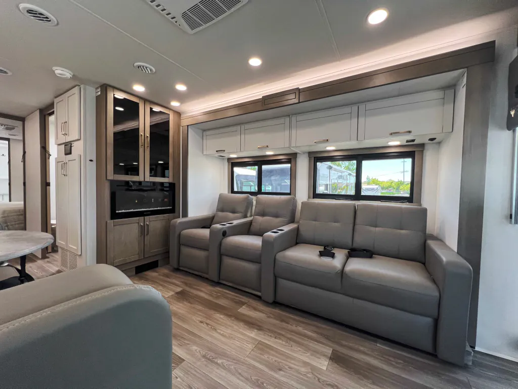 2027 Entegra Coach Vision XL 36C, Photos photo 6