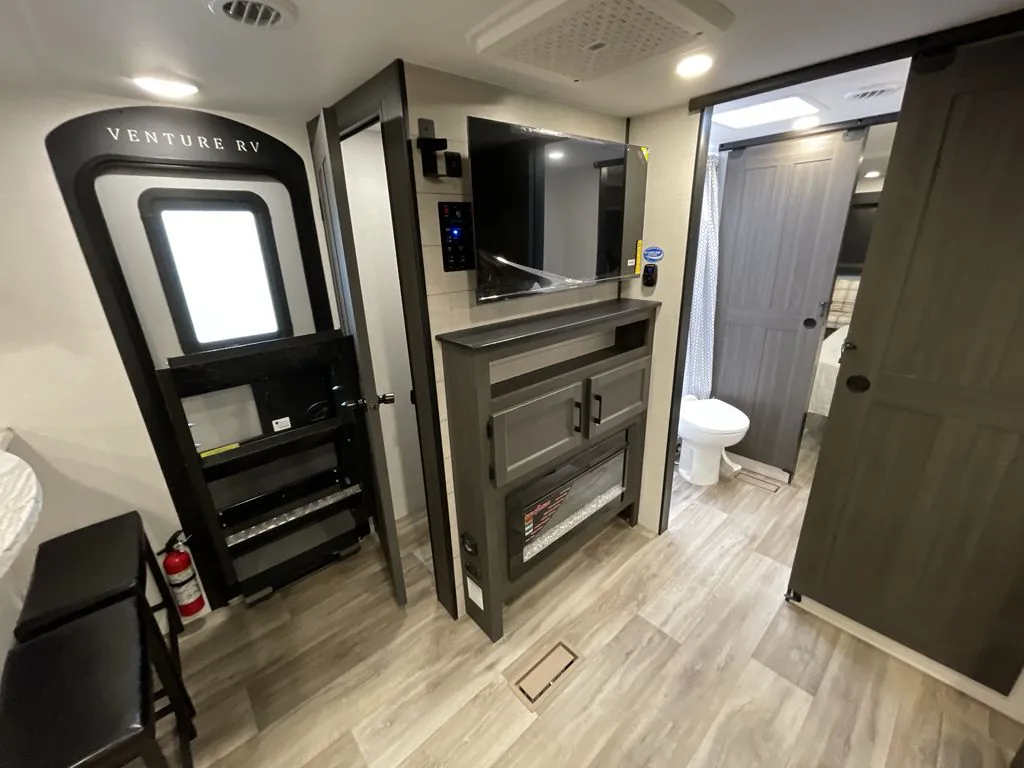 2026 Venture RV Stratus SR262VFK - Photo 3