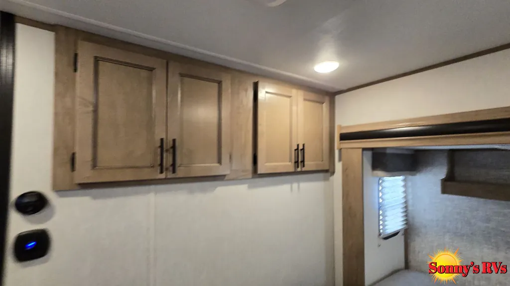 2023 Forest River Sabre 38RLH, Photos photo 38