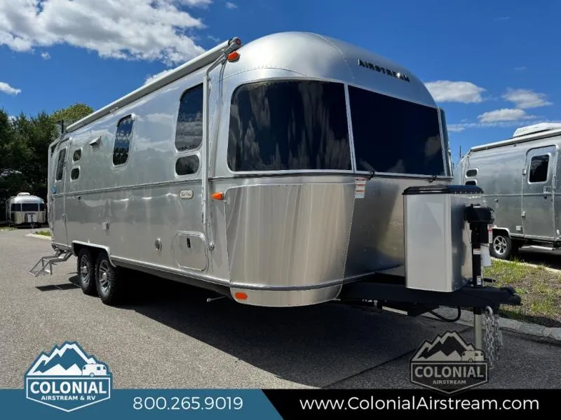2027 Airstream Trade Wind 25FB - Photo 2