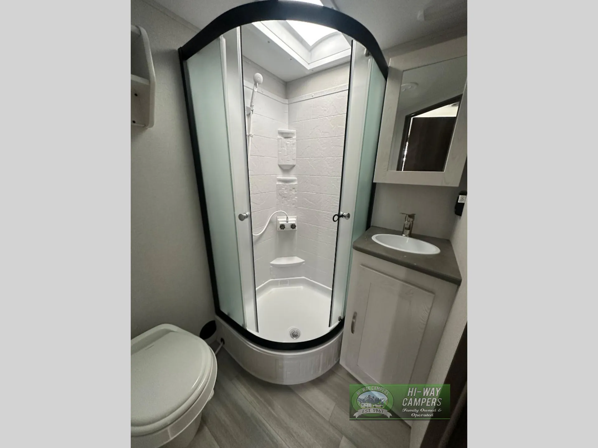2025 Cruiser RV MPG 2400PD - Photo 4