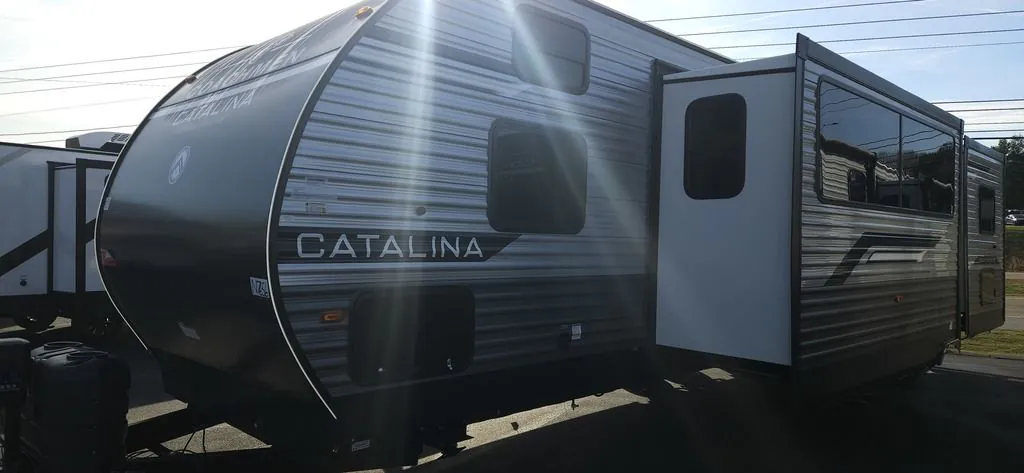 2026 Coachmen Catalina Legacy Edition 333DBDSCK - Photo 4