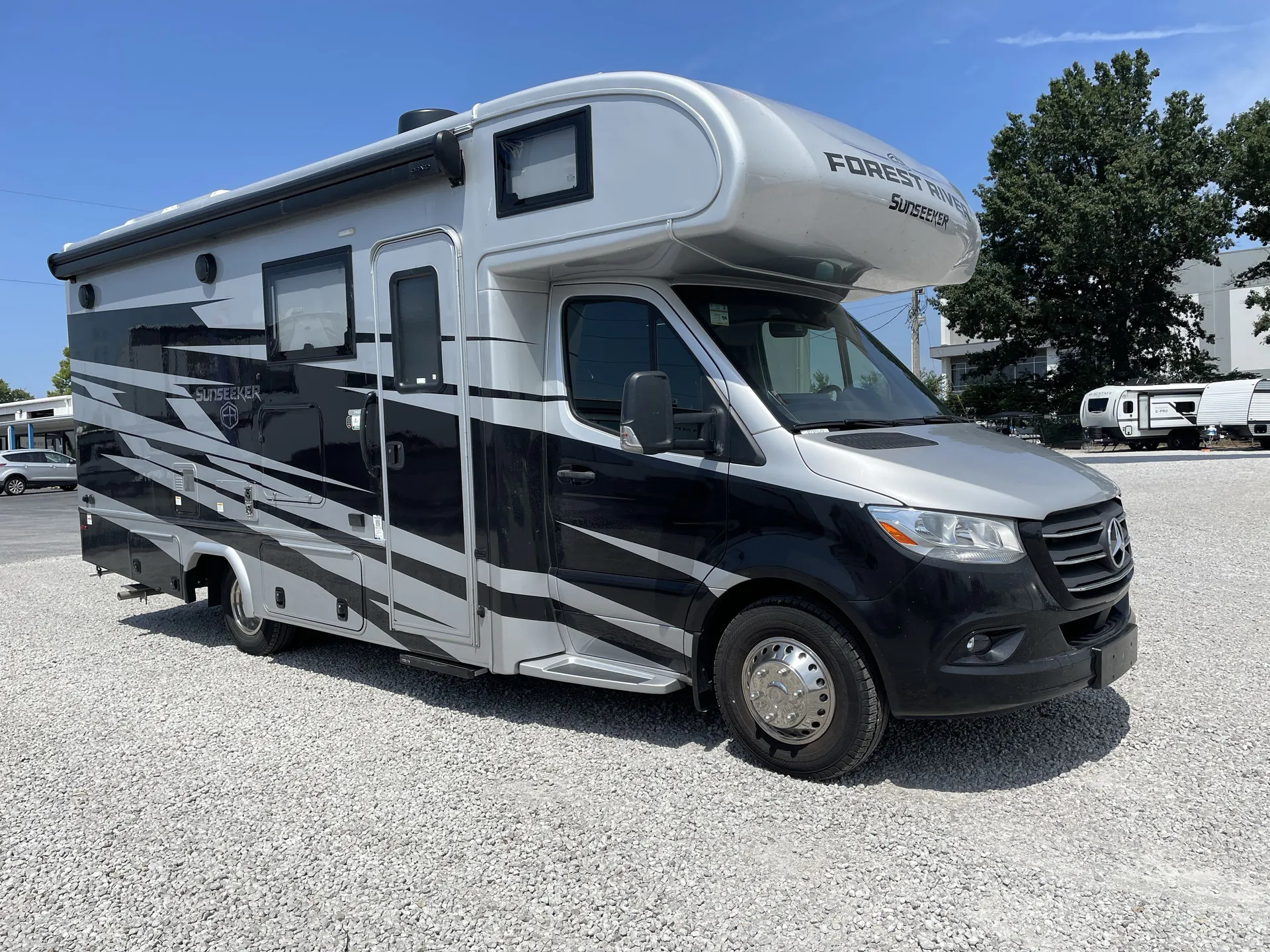 2026 Forest River Sunseeker MBS 2400T - Photo 2