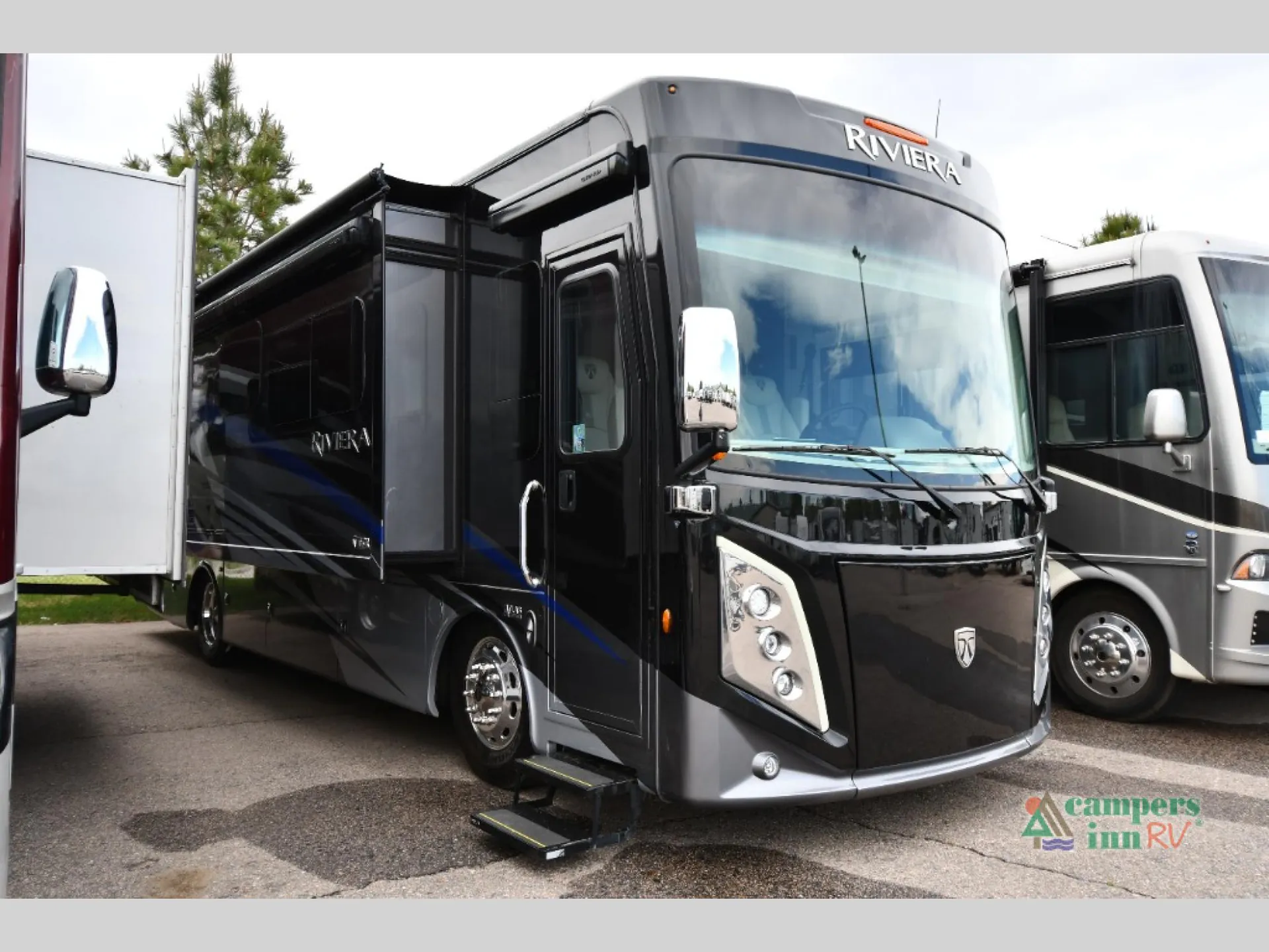 2025 Thor Motor Coach Riviera 34SD - Photo 2