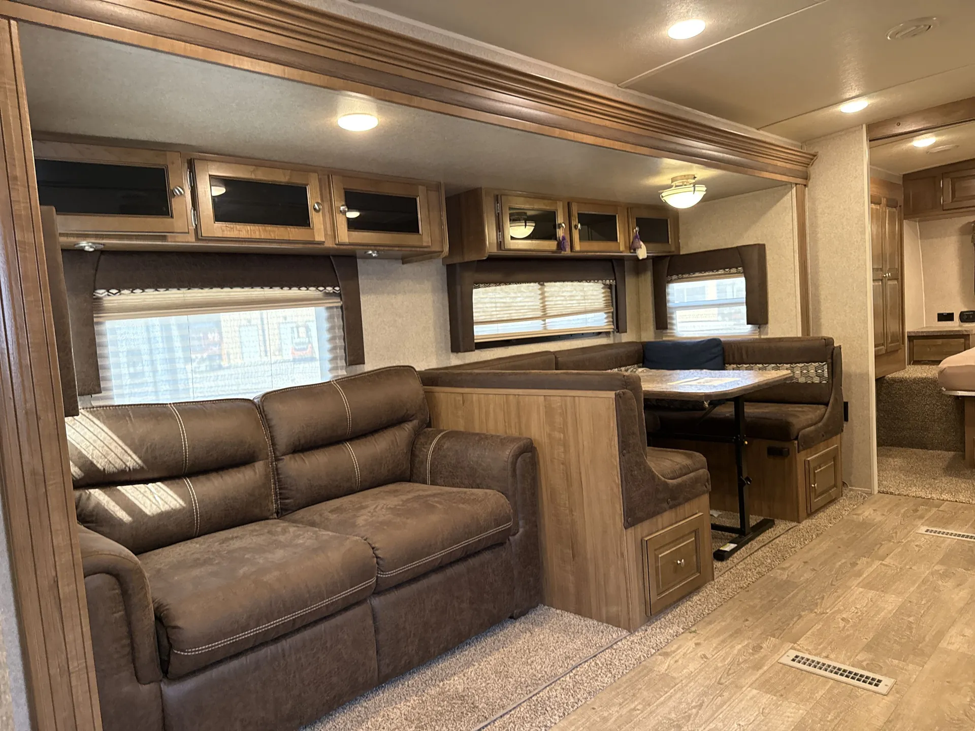 2019 Forest River Rockwood Ultra Lite 2706WS — living area main