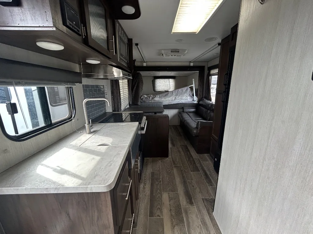 2019 Forest River Cherokee Grey Wolf 19SM, Photos photo 10