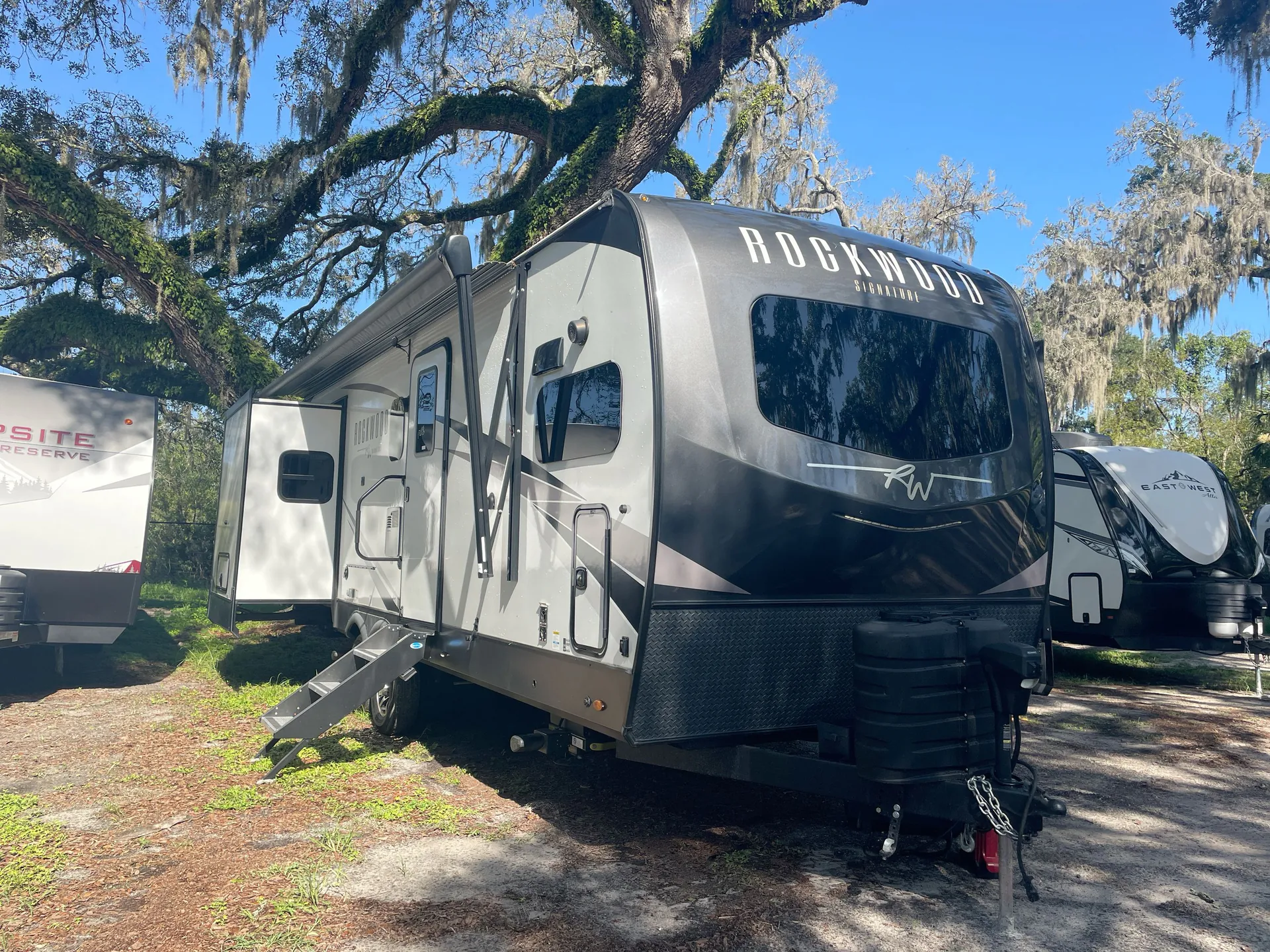 2023 Forest River Rockwood Signature 8264BHS - Photo 2