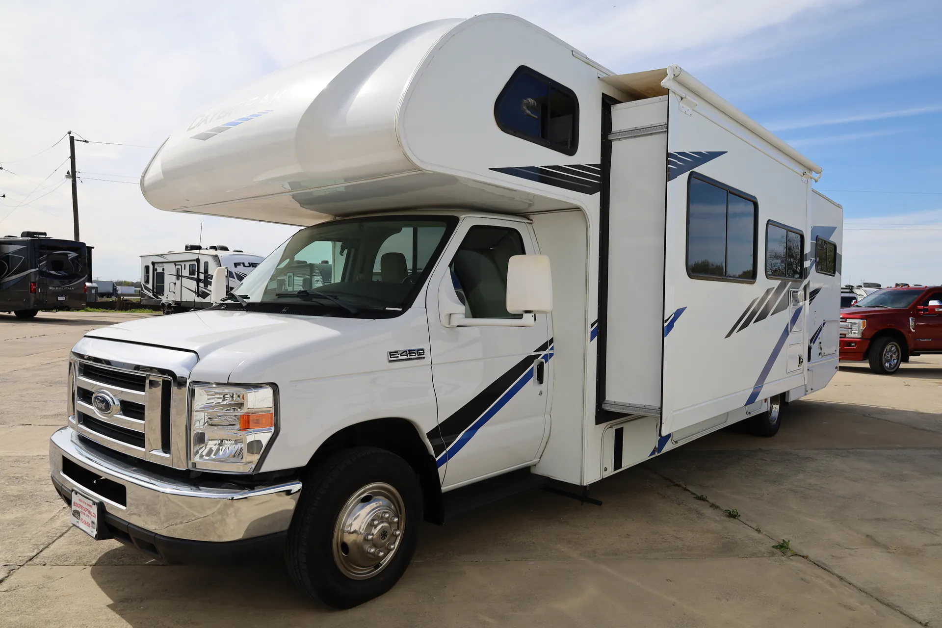 2019 Thor Motor Coach Daybreak 30DB - Photo 4