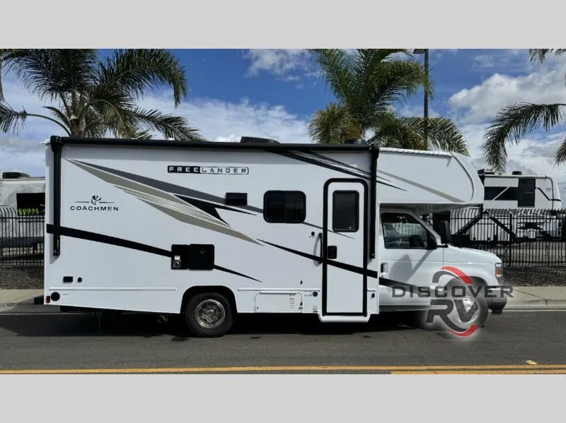 2026 Coachmen Freelander 22XG - Photo 3