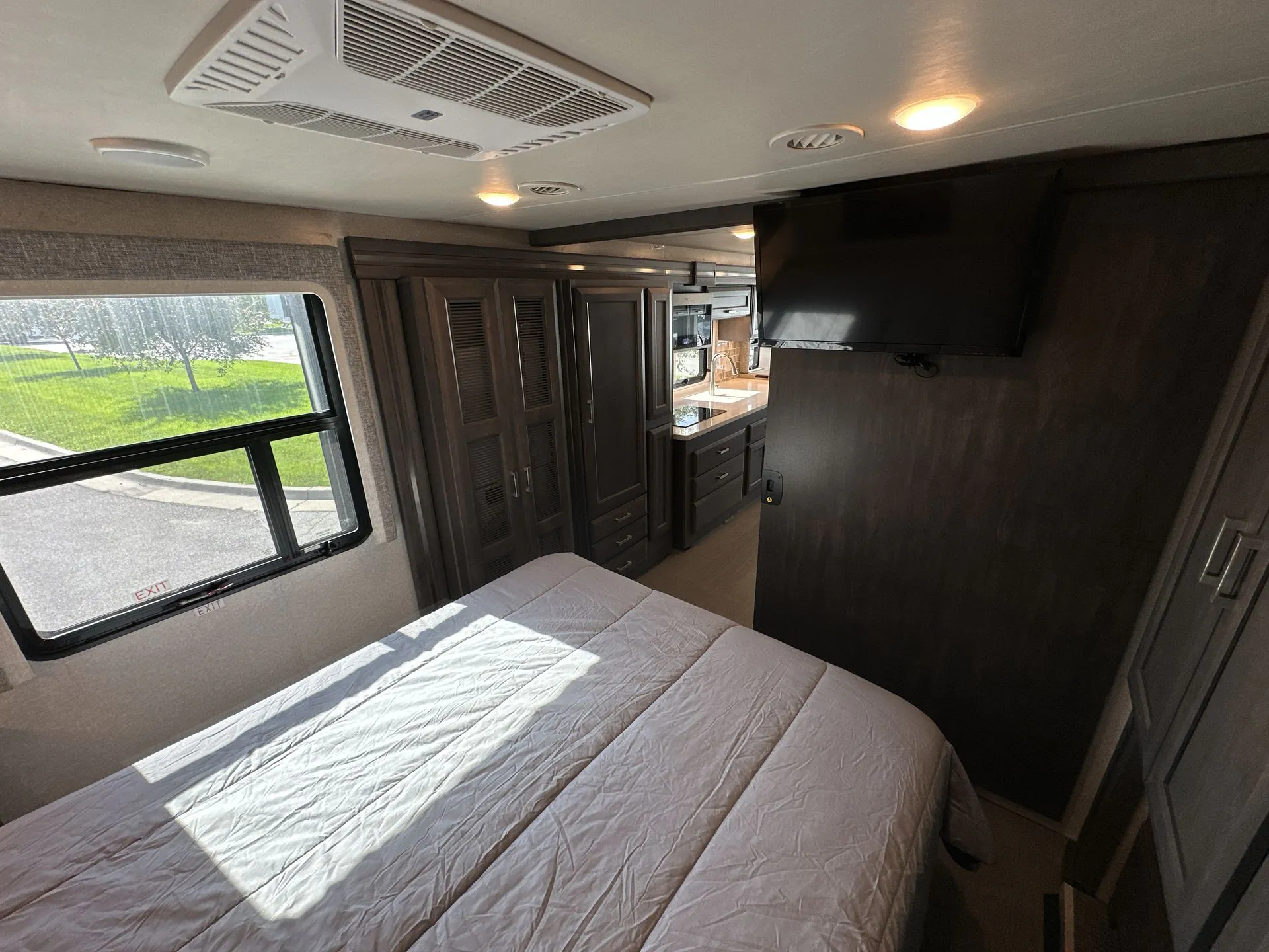 2023 Thor Motor Coach Palazzo 33.6 - Photo 3