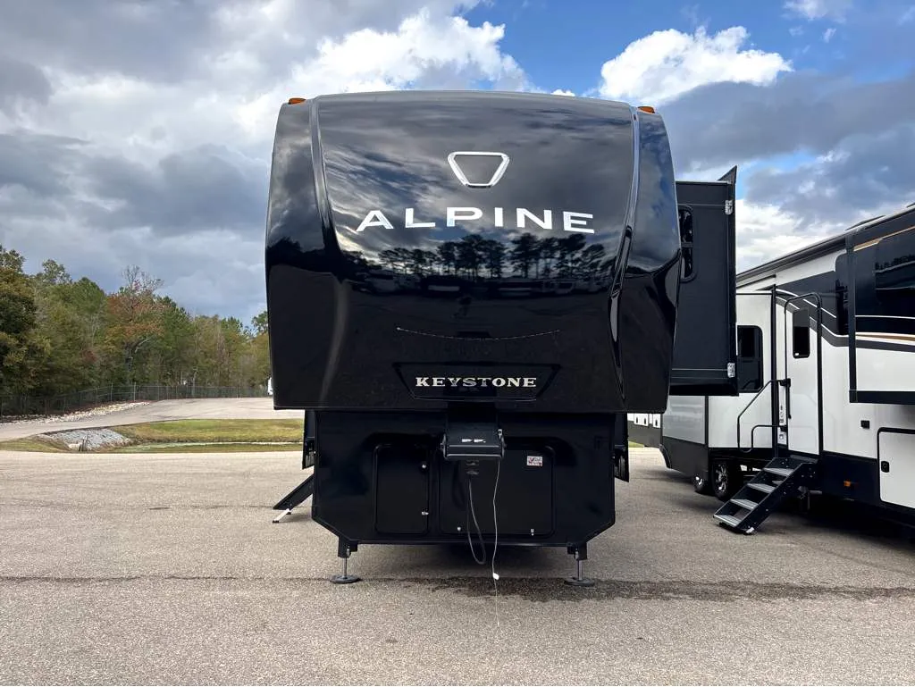 2026 Keystone Alpine Avalanche Edition 366LS - Photo 4