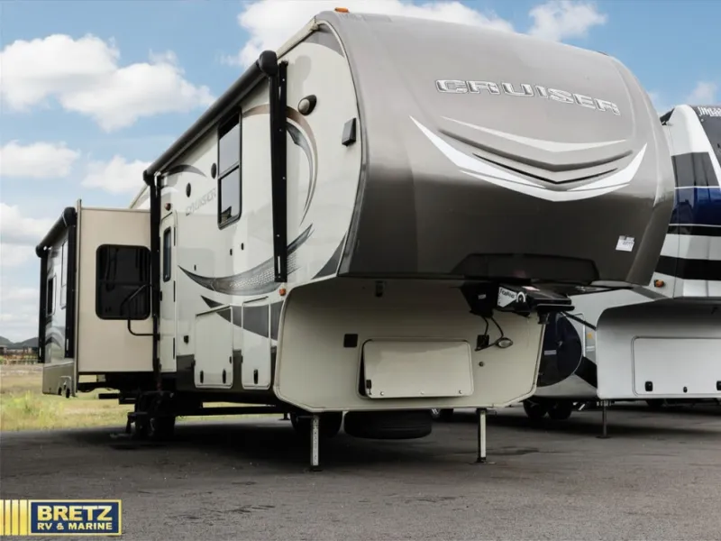 2016 CrossRoads Cruiser CF322RL - Photo 3