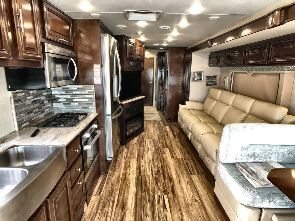 2019 Forest River Georgetown 7 Series 36D7 - Photo 3