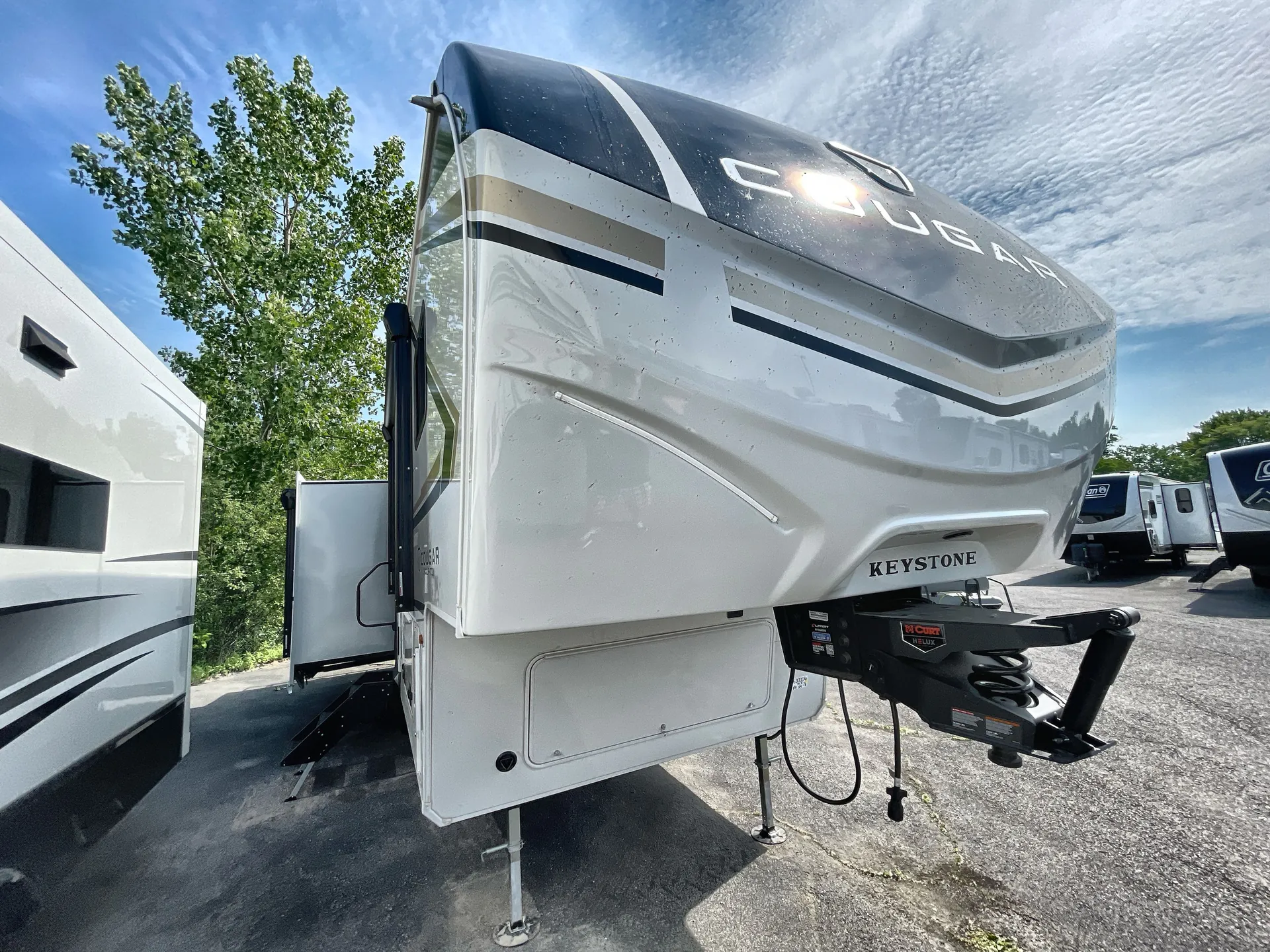 2027 Keystone Cougar Half-Ton 26RKE - Photo 2