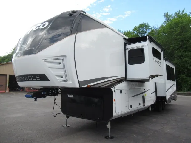 2027 Jayco Pinnacle 38FBRK - Photo 4