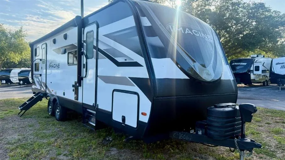 2023 Grand Design Imagine 2800BH - Photo 2